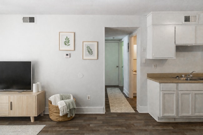 Photo - Rainview Apartments