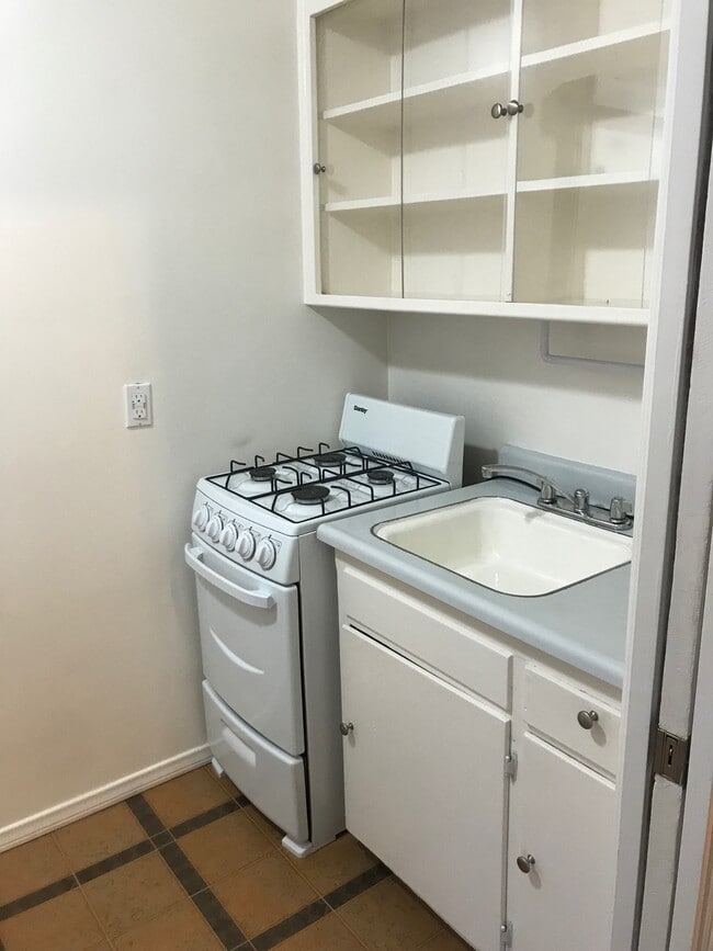 1900 Grace Ave Unidad 28