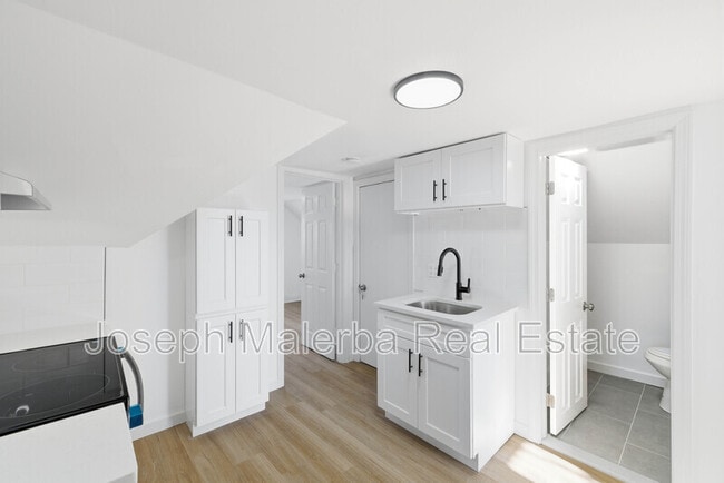 Photo - 159 Connecticut Ave Unit 3rd Floor