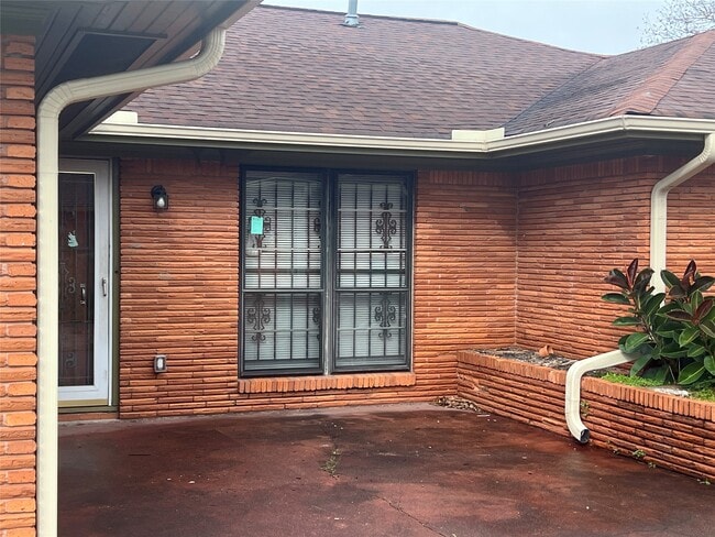 Photo - 714 E Whitney St