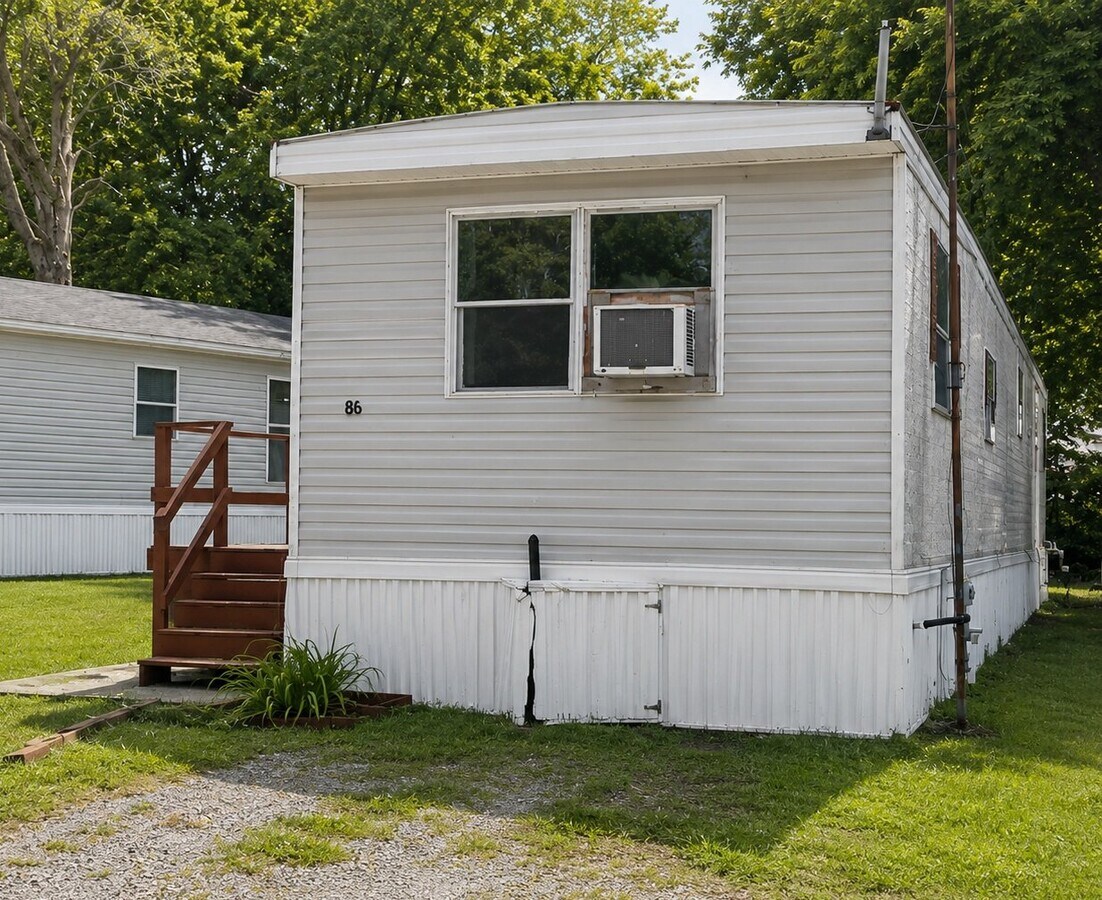 Photo - 1100 W Locust St