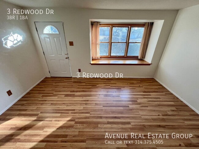 Photo - 3 Redwood Dr