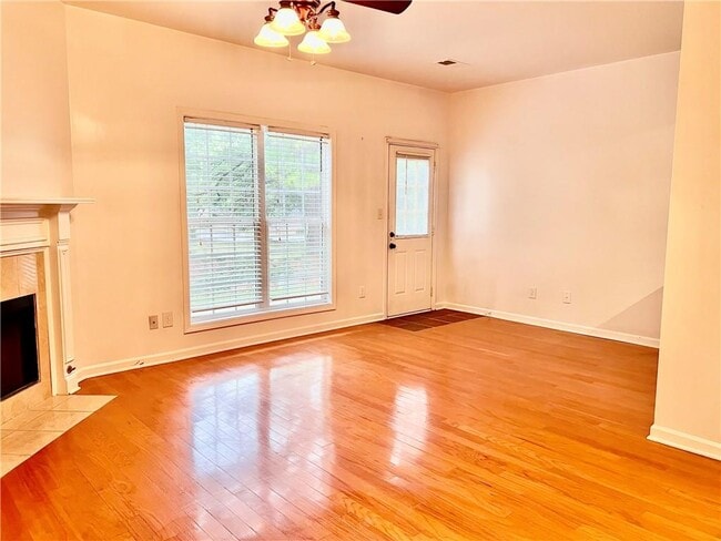 Photo - 1212 Primrose View Cir NW