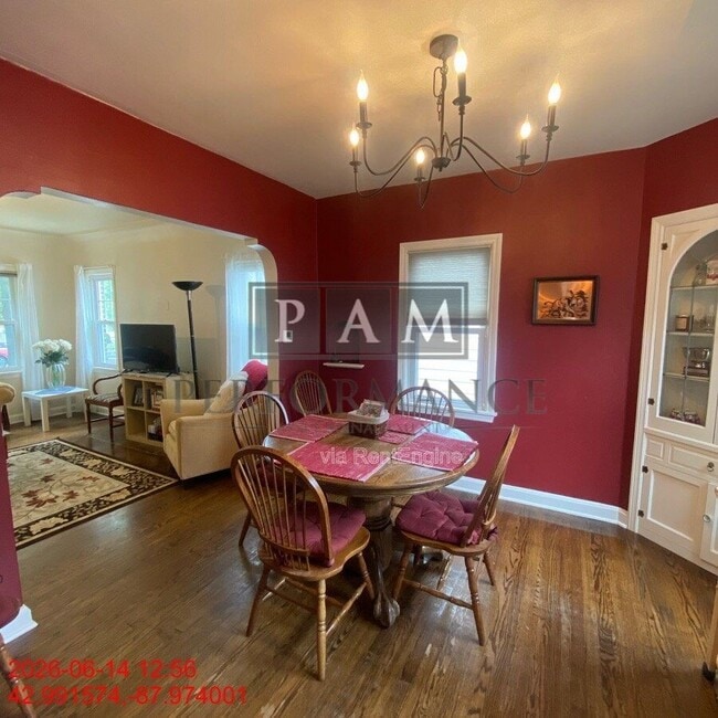 Photo - 2922 S 48th St