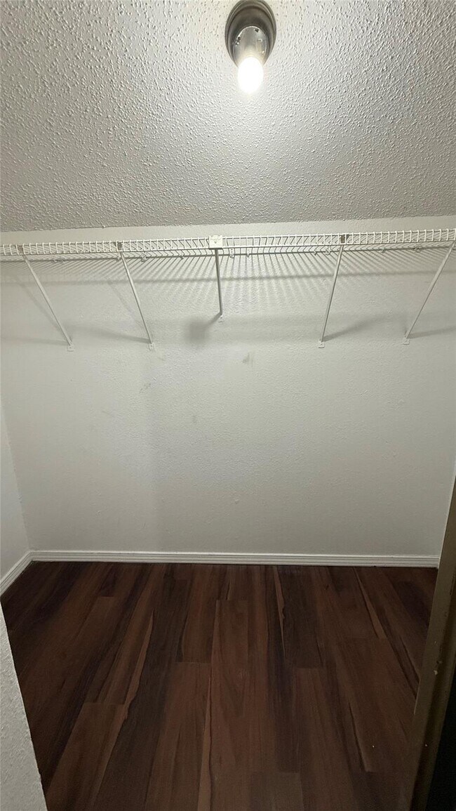 Photo - 9839 Walnut St Unidad 210