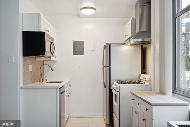 Photo - 940 25th St NW Unidad 107-S