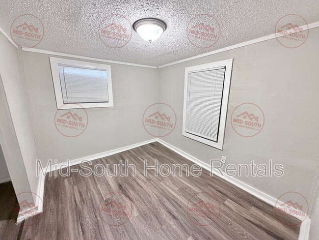 3100 Travis Rd
