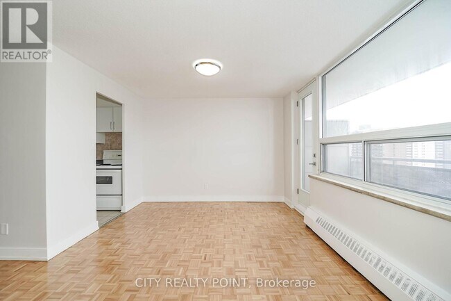 Photo - 6200 Bathurst St Unité 1405