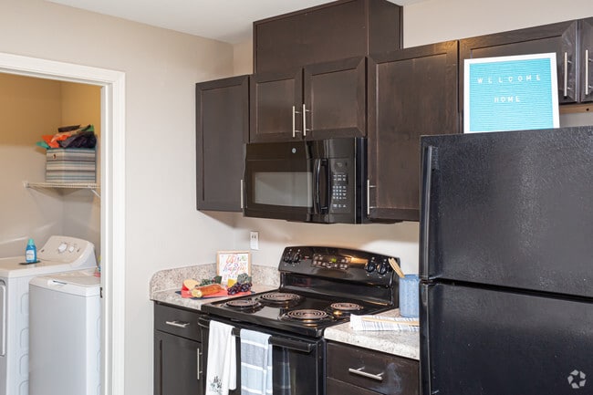 3 BR, 2 BA - 1185 SF