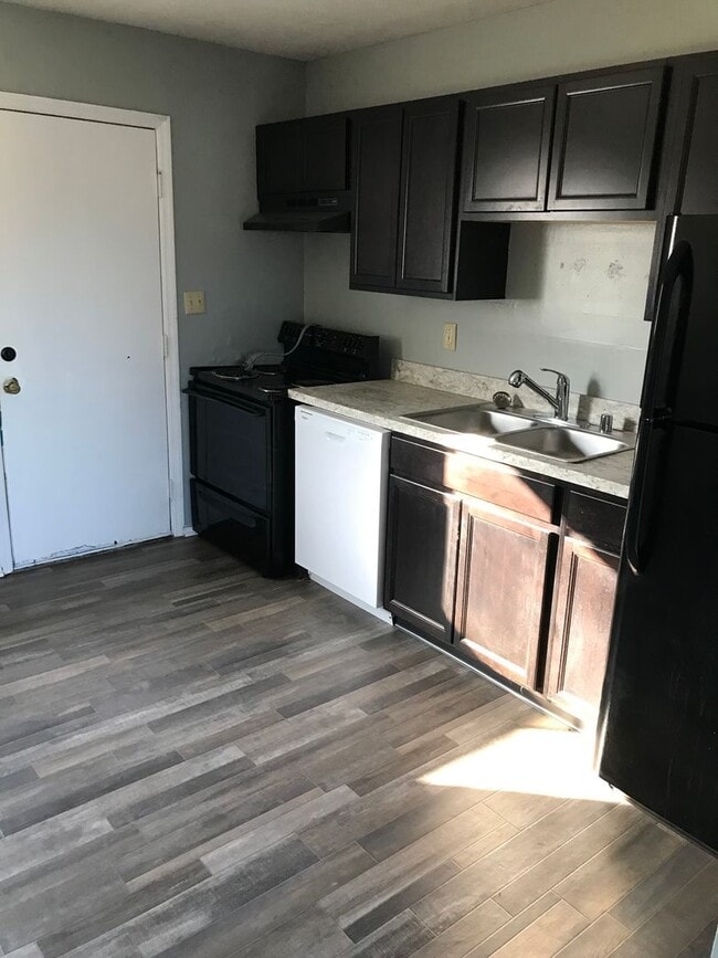 Photo - 1116 Birch Dr