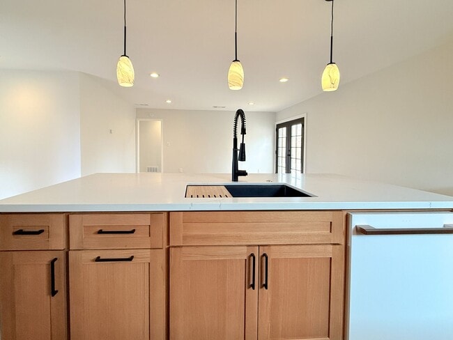 Photo - Modern 3-Bedroom Home with Private Yard in...