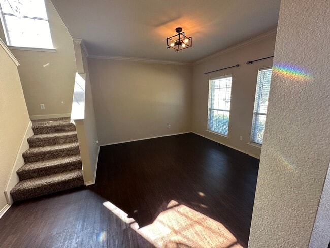 Photo - Spacious 4/2.5 Rental in Great ISD & LOTS ...