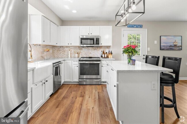 Building Photo - 1318 Bay Ridge Ave Rental