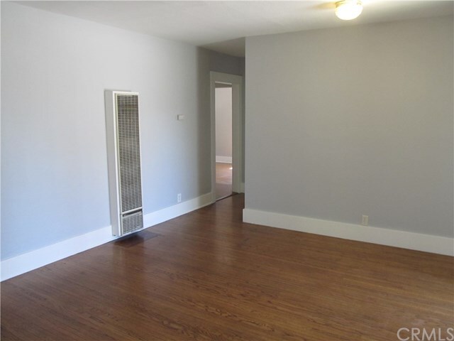 Photo - 616 W Chapman Ave