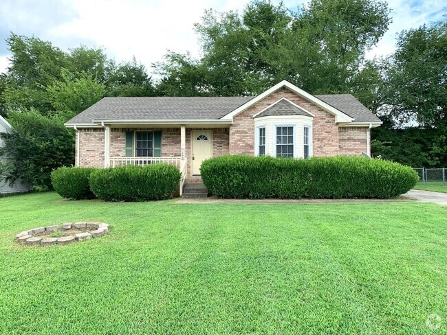 Building Photo - 268 Moncrest Dr Rental