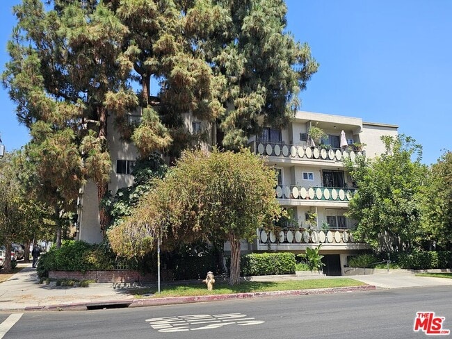 Building Photo - 4255 5th St Unit 106 Rental