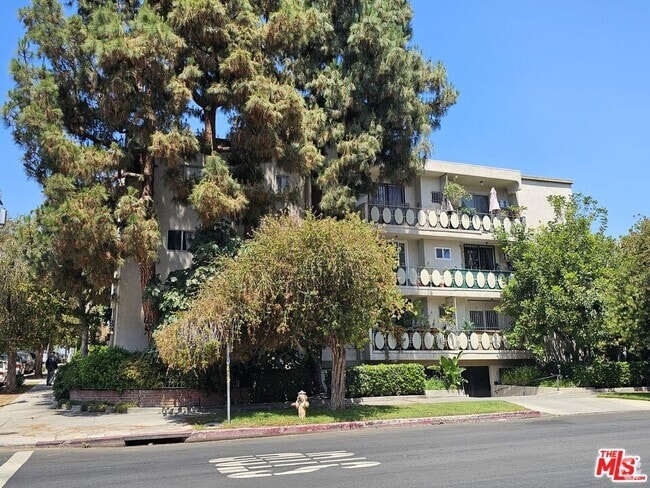 Building Photo - 4255 5th St Unit 106 Rental