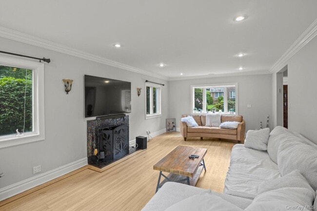 Photo - 41 Allenwood Rd