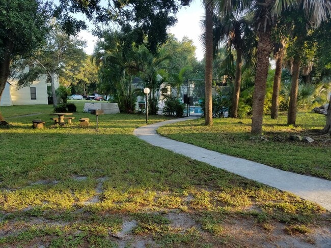 Crystal Trace Apartments