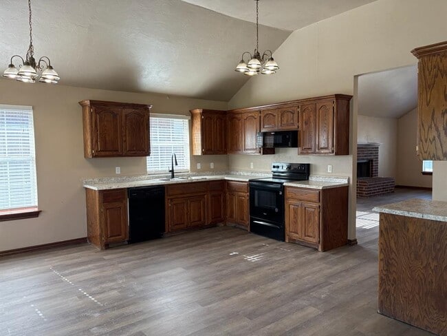 Photo - 1424 SW 129th St