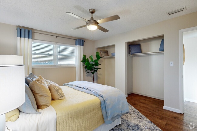 9th Ave - 2BR, 1BA - 925SF - Master Bedroom