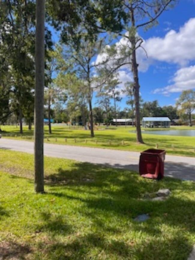 Photo - 106 Drake St