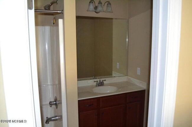 Photo - 128 Cypress Cir