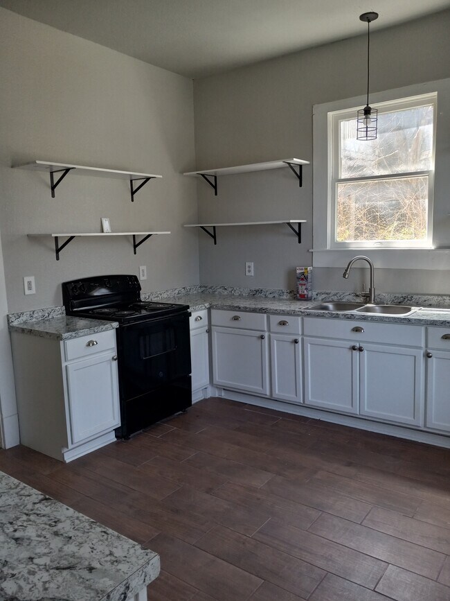 Photo - 1202 W 3rd Ave Unit A