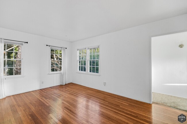 Photo - 1352 Ocean Park Blvd Unit D