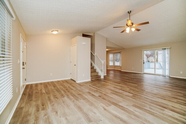 Photo - 800 Whitehead Dr