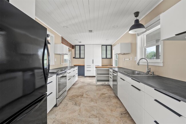 Photo - 33 Valley View Dr