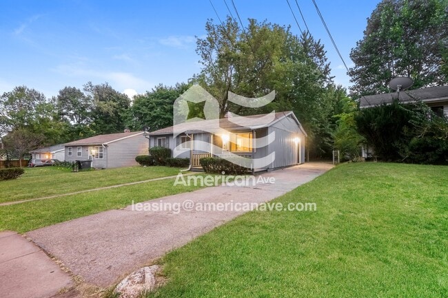 Photo - 2022 Bergan St