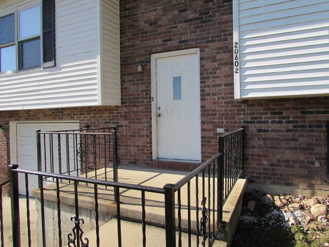 Photo - 3 Bedroom House Close to FLW -  New LVP Flooring May 2024!