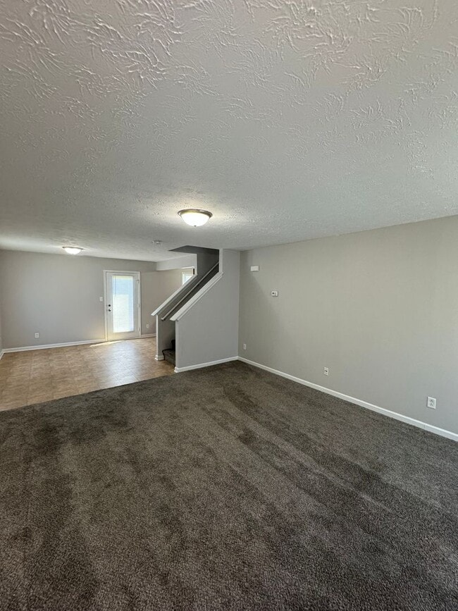 3359 Cessna Dr