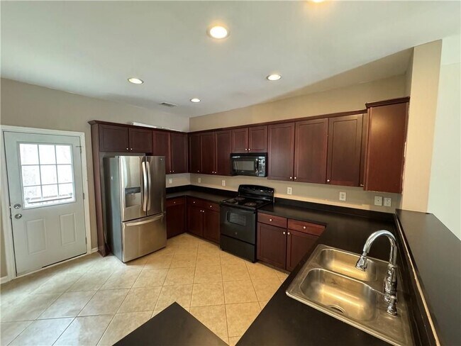 Photo - 3058 Cedar Glade Ln NE