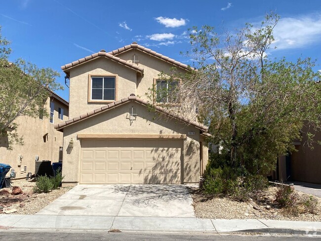 Building Photo - Wonderful 5 bed/3 bath home located in the...