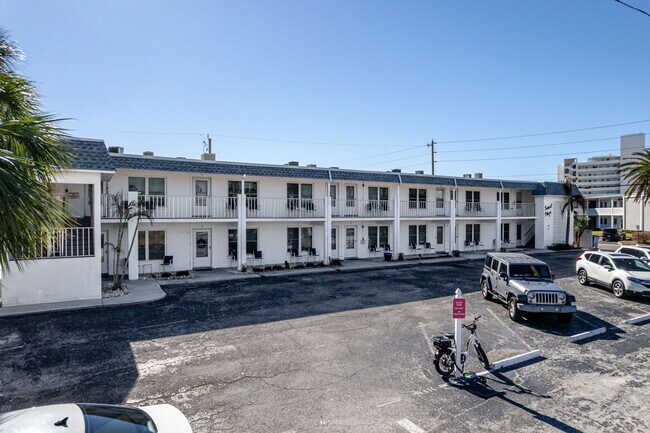 Photo - 680 71st Ave N Unit 13