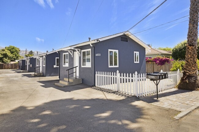 Building Photo - 4822 8th St Unit D