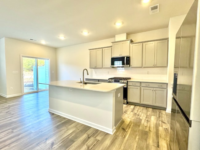 Photo - 1888 Pheasant Trce Cir