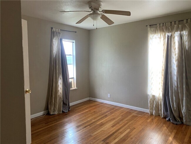 Photo - 946 Rickey Dr