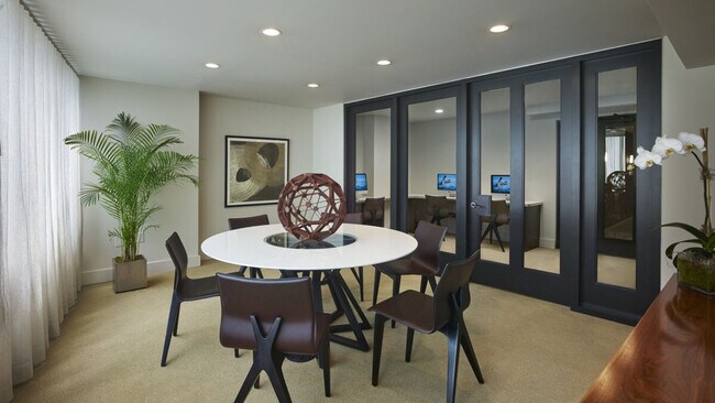 Photo - 801 17th St NW Unidad ID1373193P