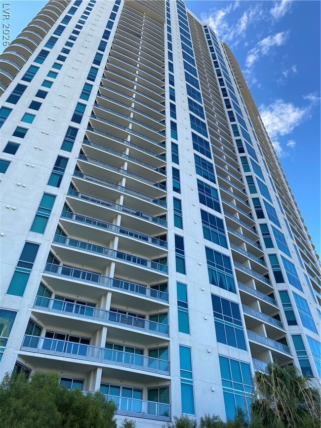 Building Photo - 322 E Karen Ave Unit 1201