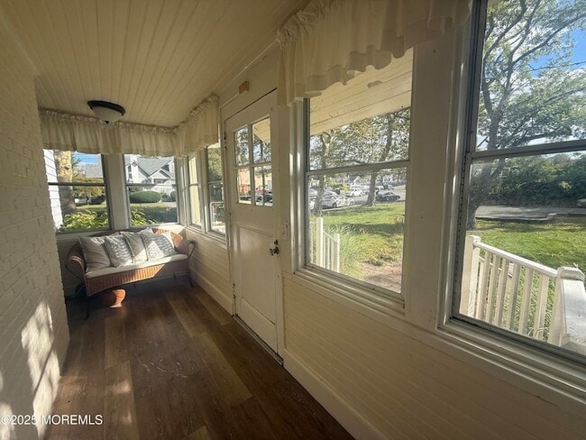 Photo - 210 N Lincoln Ave