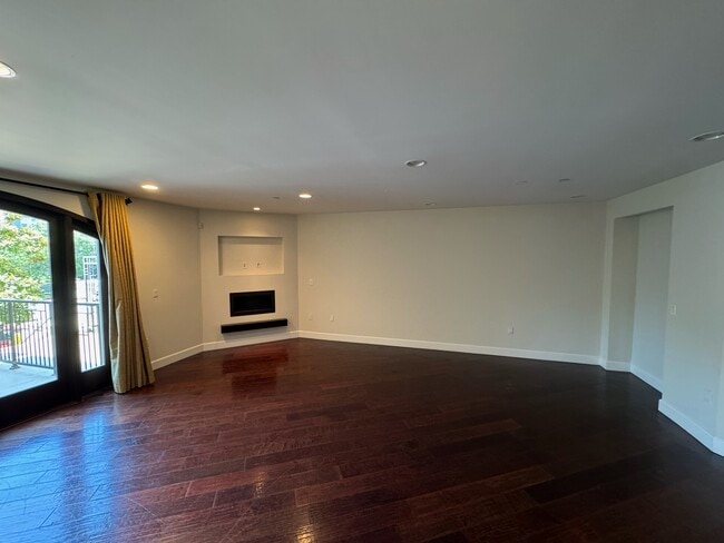 Photo - 1636 S Beverly Glen Blvd