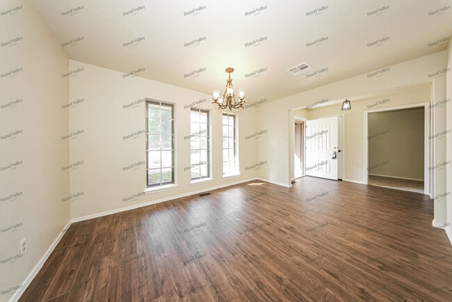 Photo - 12017 Surrey Ln