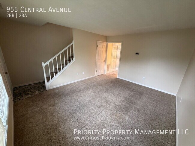 955 Central Ave