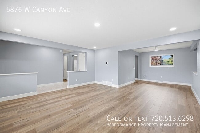 5876 W Canyon Ave