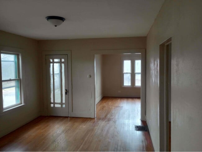 Photo - 222 Davis St Unit 2nd floor