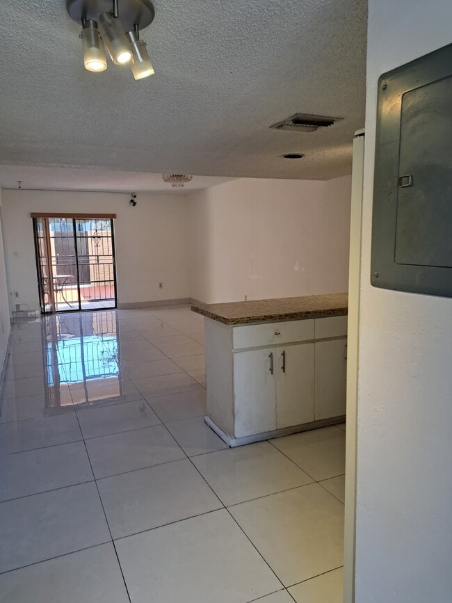 Photo - 5525 W 26th Ct Unit 102