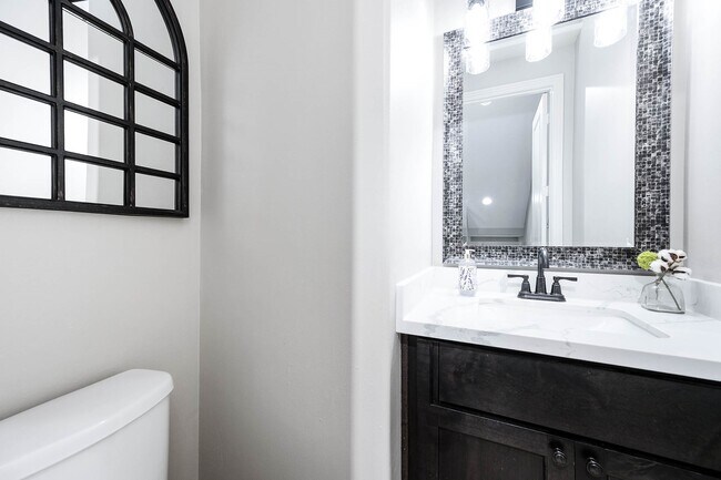 Building Photo - 4235 Feagan St